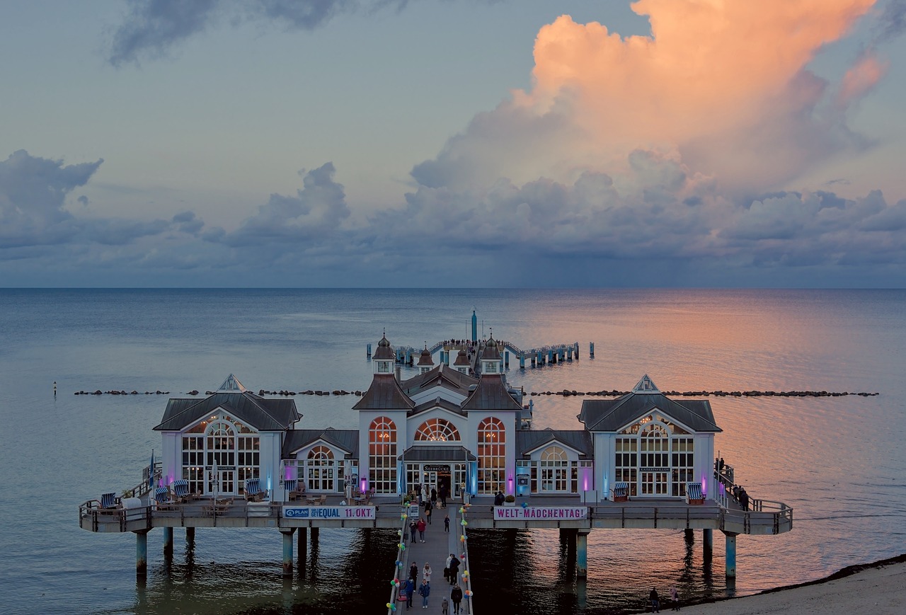 Seasonal & Festive Holidays: The Ultimate Guide to Year-Round Celebrations